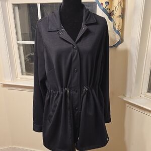 Torrid Active Luxe Cozy Cupro Shacket Womens Size 1  (14/16) Black Snap‎ Closure